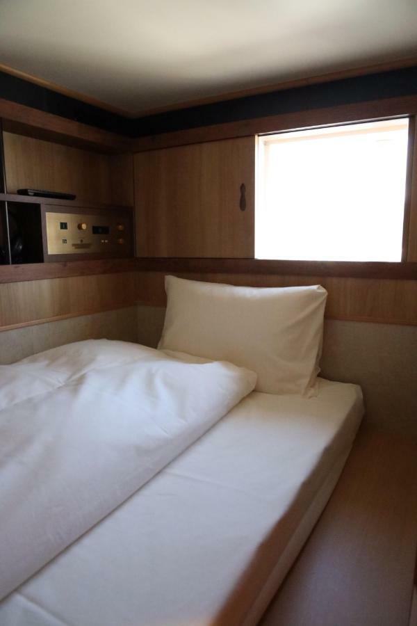 Cabin Inn Kyoto Sanjo Kawaramachi Екстер'єр фото